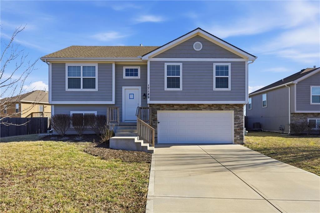 Listing Photo MLS #HMS2612159