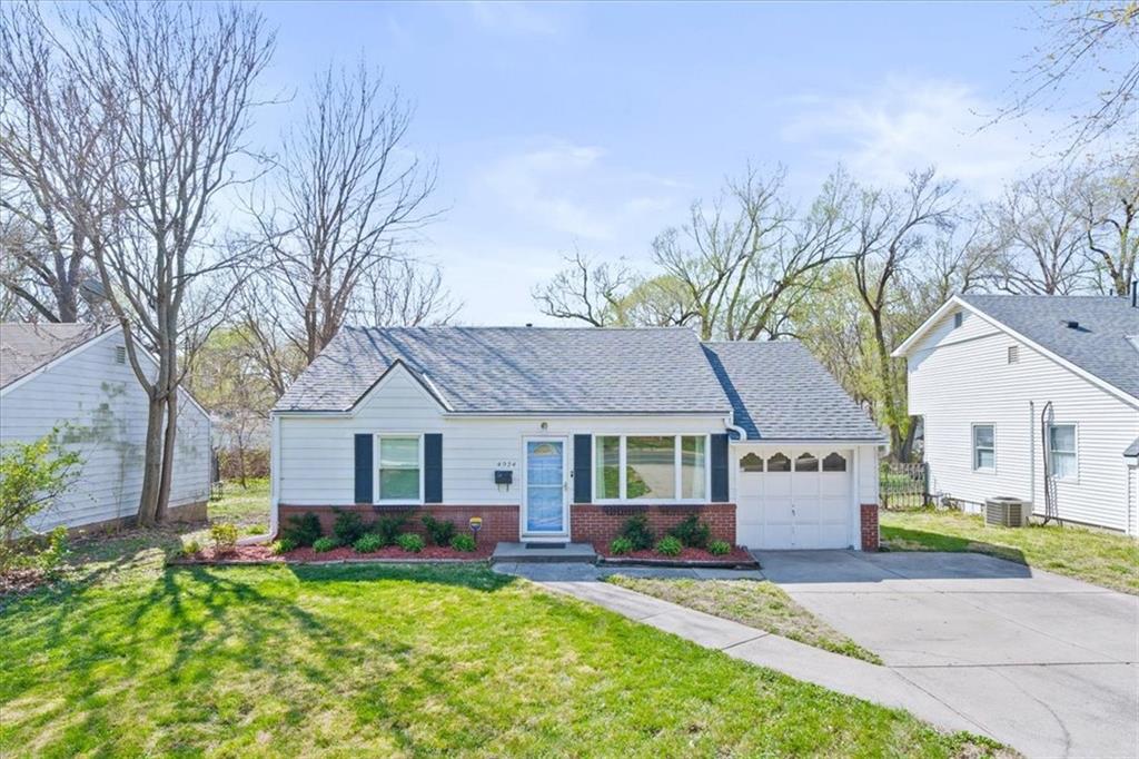 Listing Photo MLS #HMS2612526