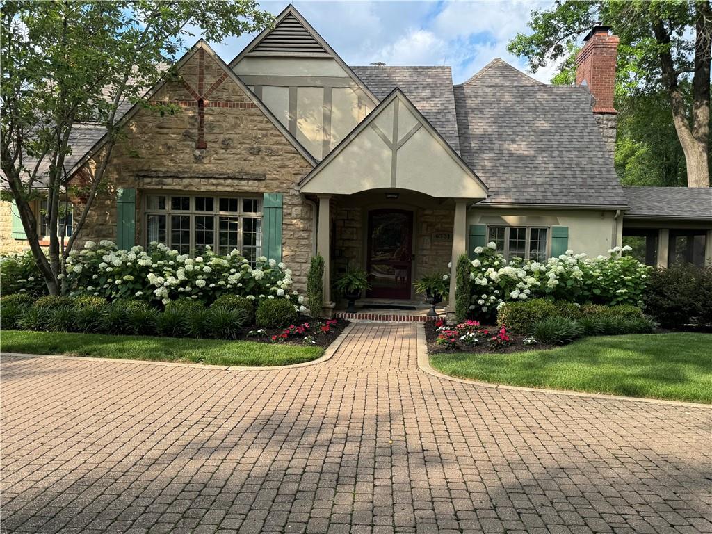 Listing Photo MLS #HMS2612529