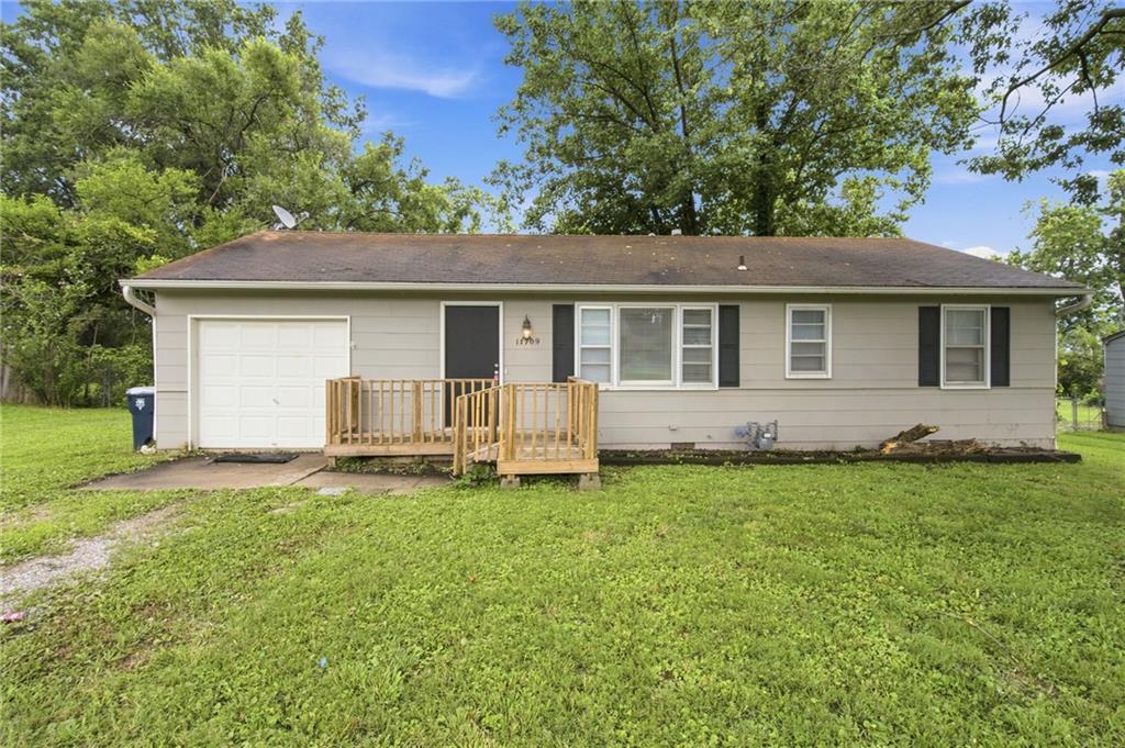Listing Photo MLS #HMS2612669