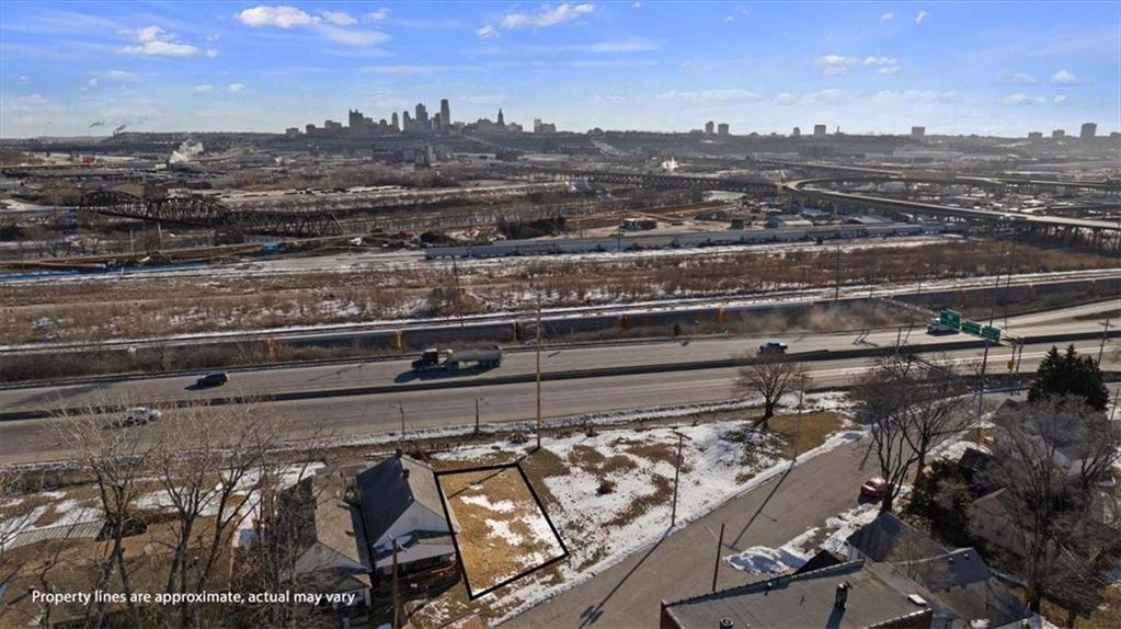 Listing Photo MLS #HMS2612962