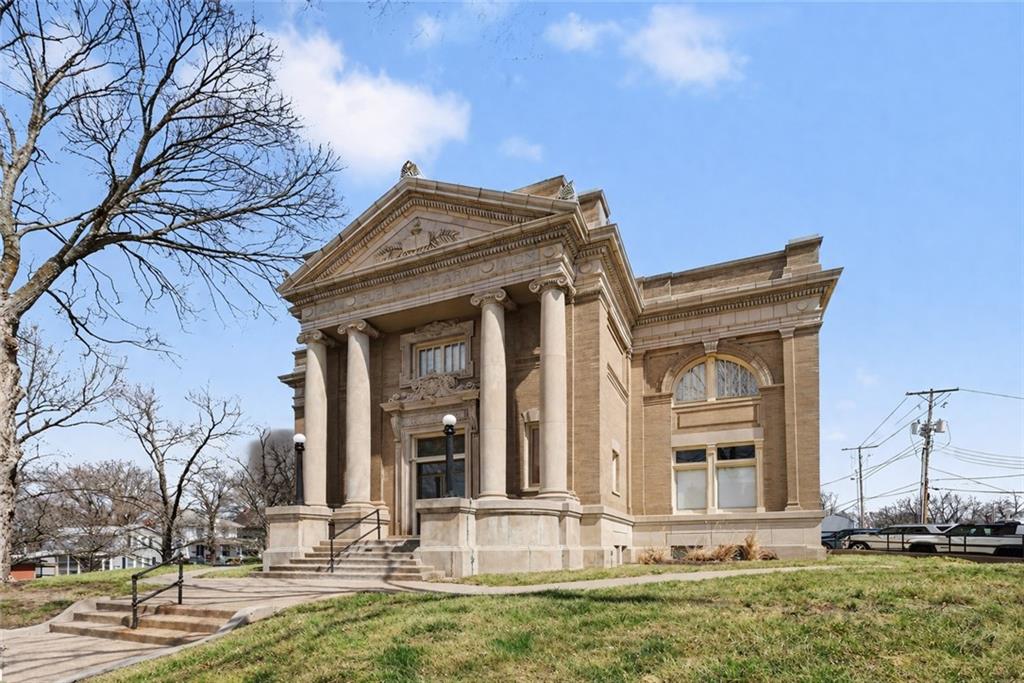 Listing Photo MLS #HMS2612970