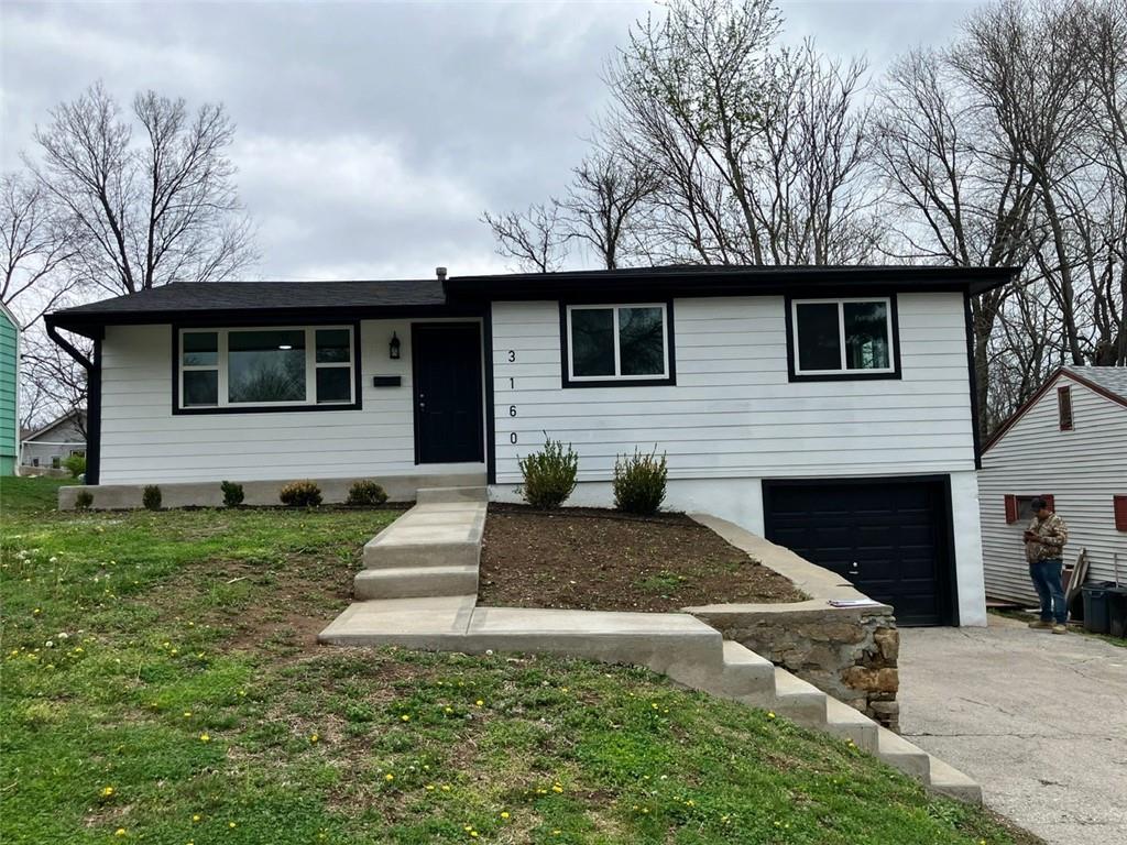 Listing Photo MLS #HMS2613635