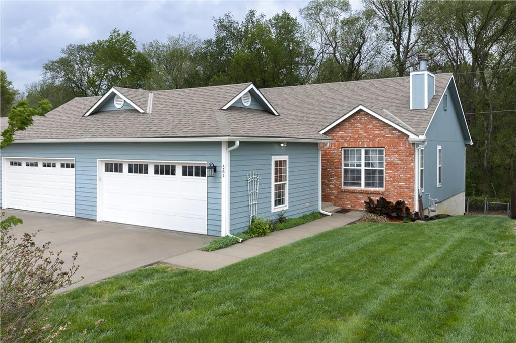 Listing Photo MLS #HMS2613643