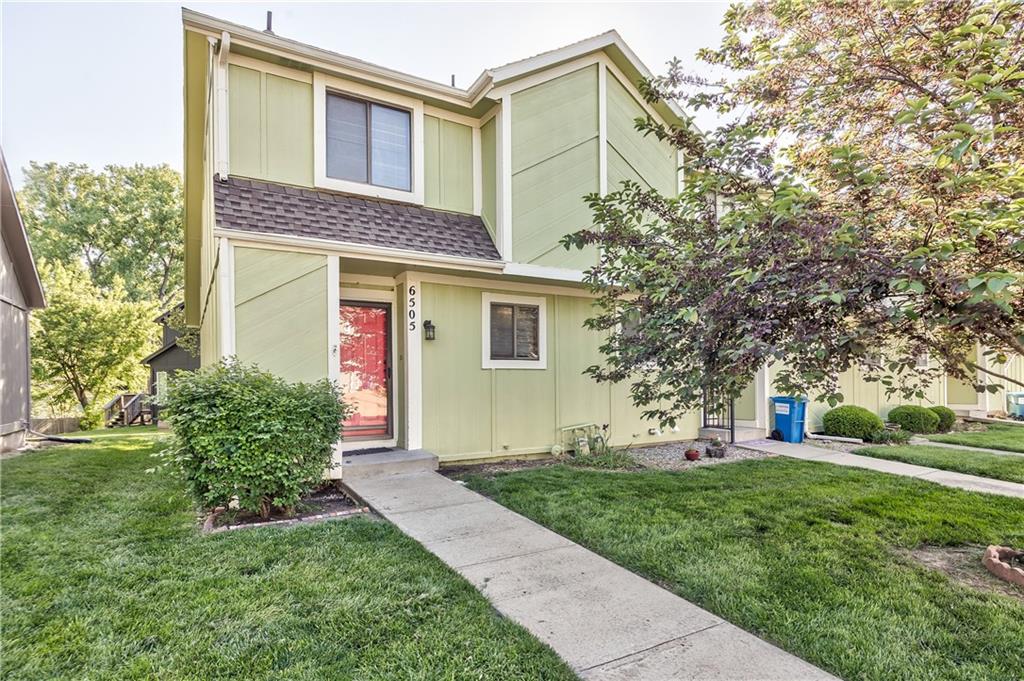 Listing Photo MLS #HMS2613716