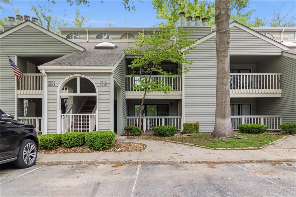 Listing Photo MLS #HMS2613976