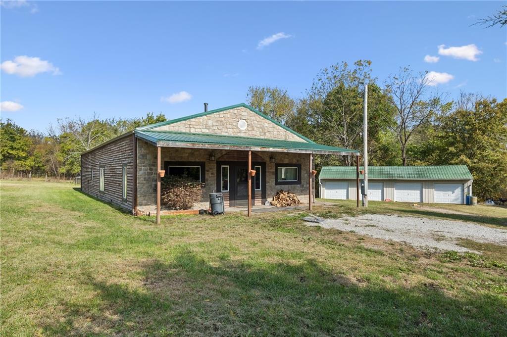 Listing Photo MLS #HMS2614678