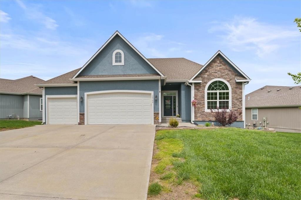 Listing Photo MLS #HMS2614932