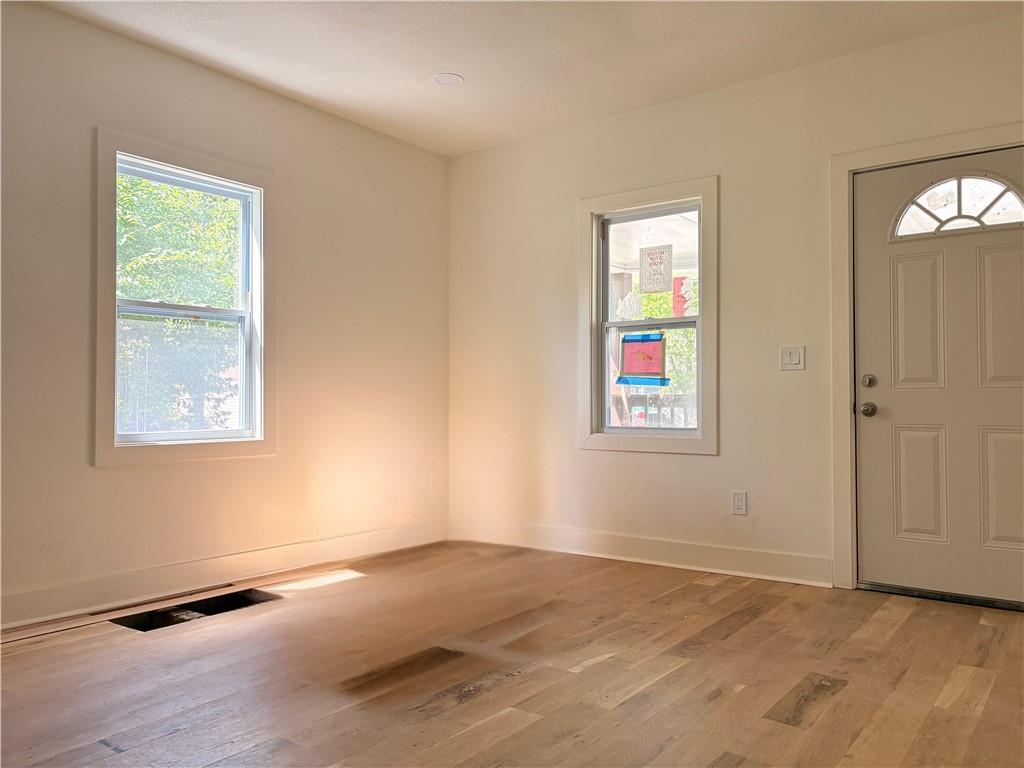 Listing Photo MLS #HMS2615009