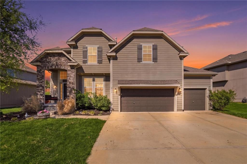 Listing Photo MLS #HMS2615814