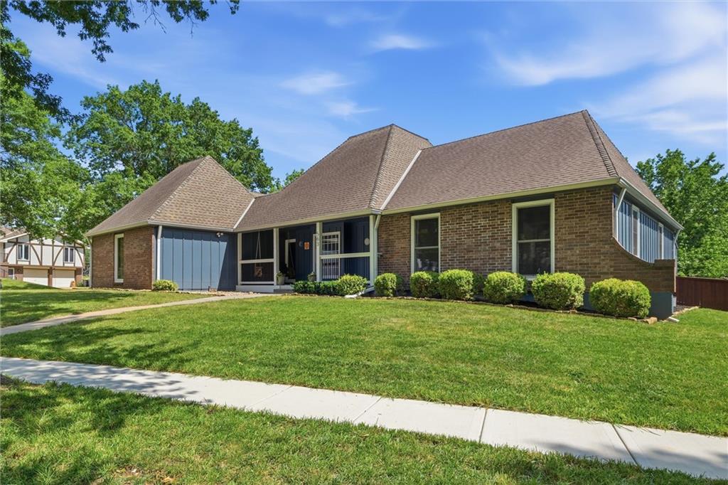 Listing Photo MLS #HMS2616503
