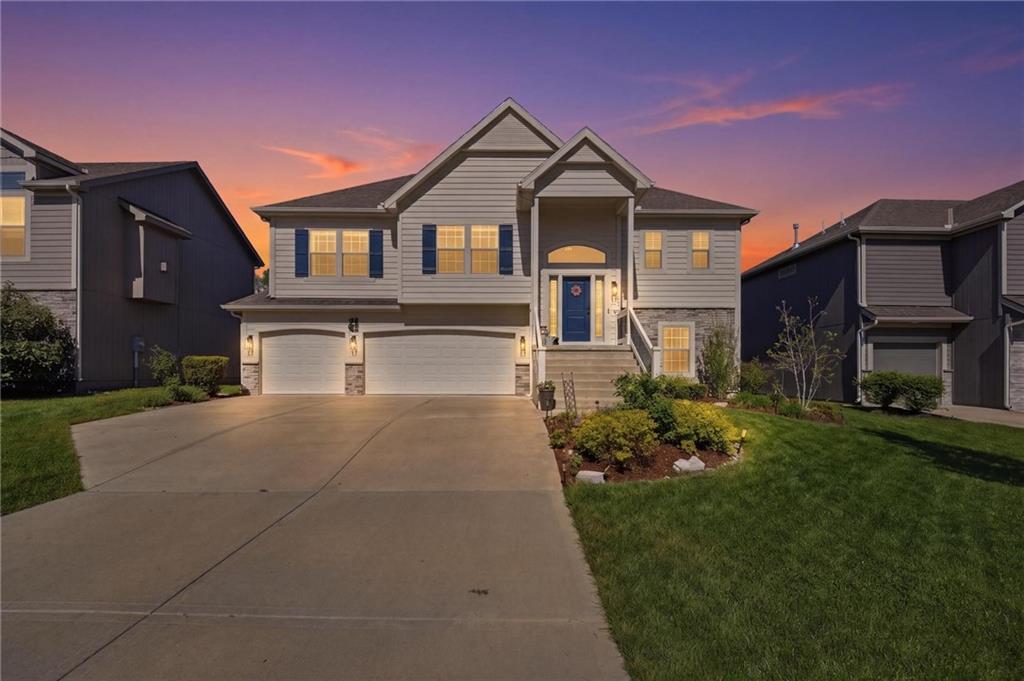 Listing Photo MLS #HMS2616584