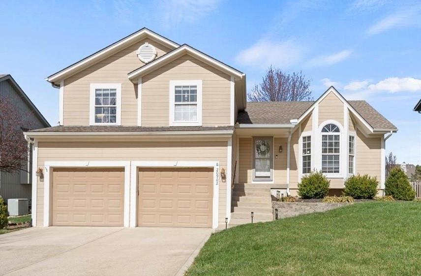 Listing Photo MLS #HMS2616673