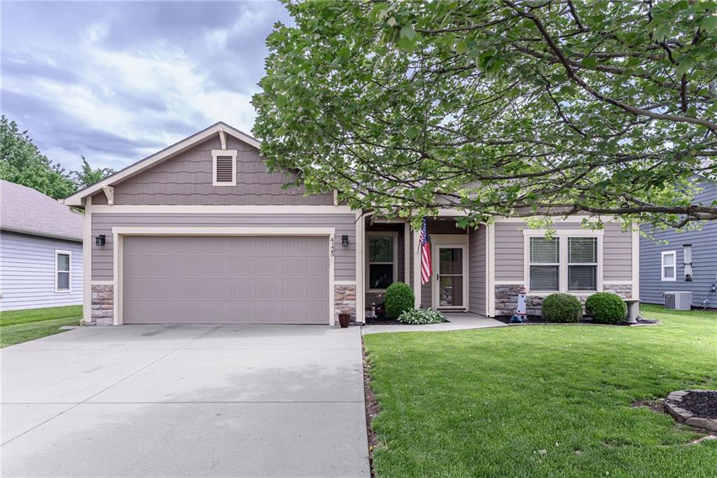 Listing Photo MLS #HMS2616905