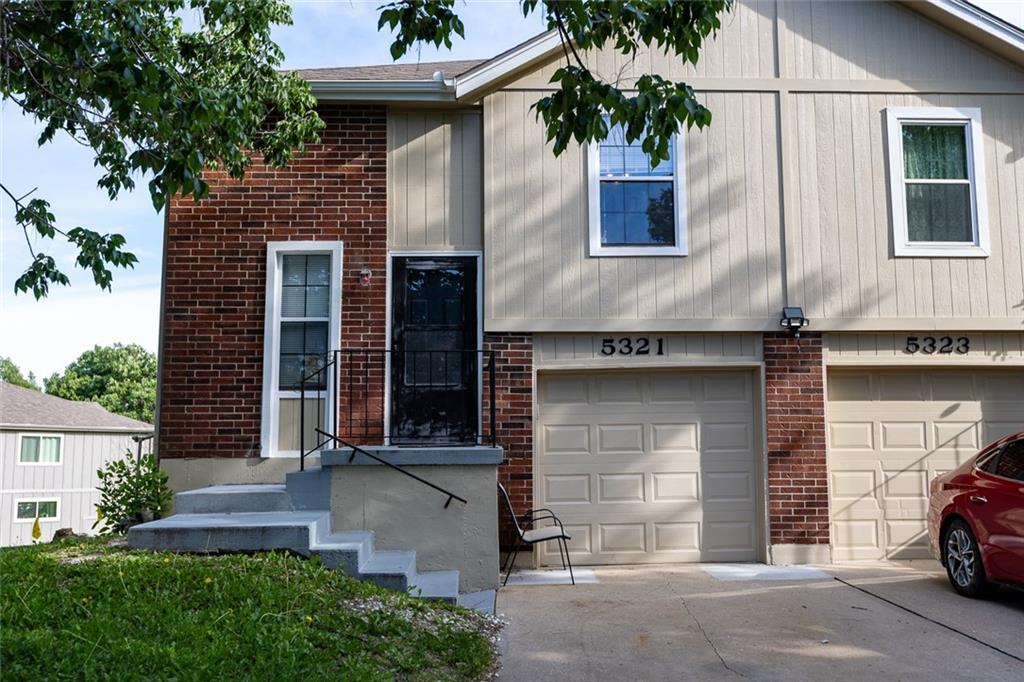Listing Photo MLS #HMS2617082