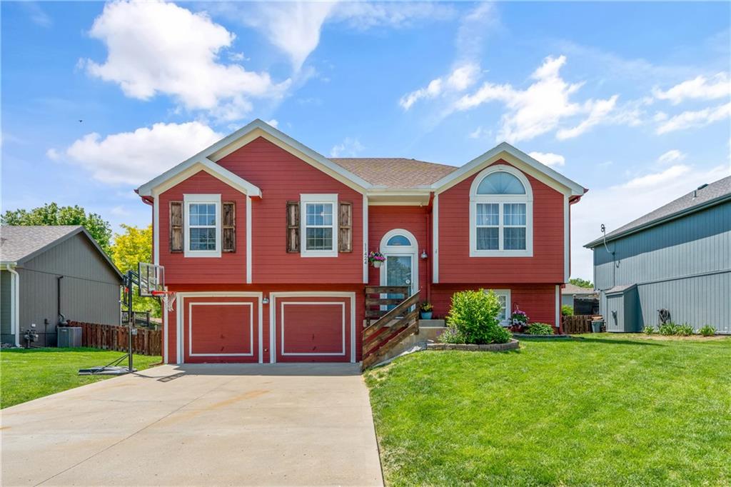 Listing Photo MLS #HMS2617086