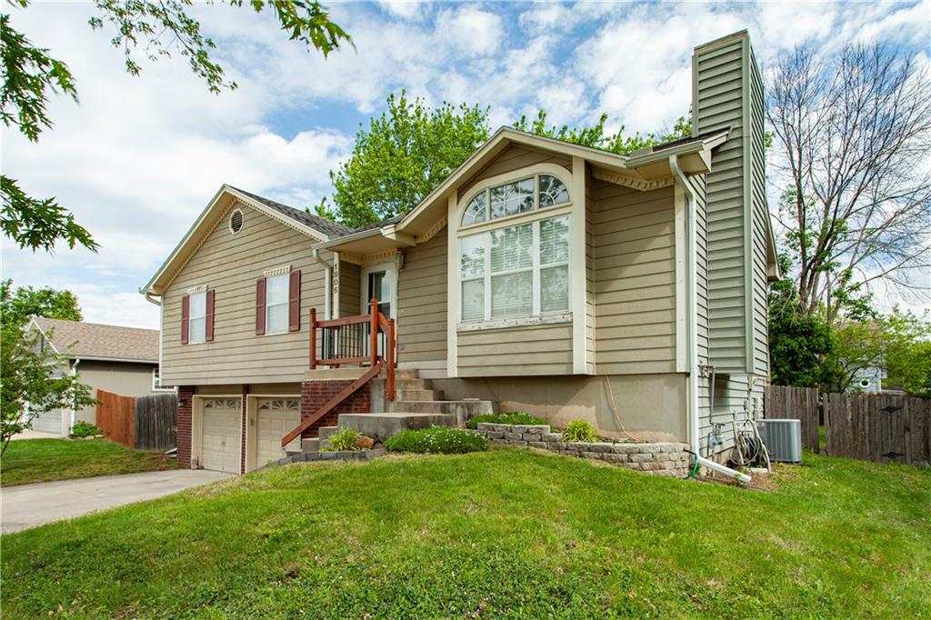 Listing Photo MLS #HMS2617236