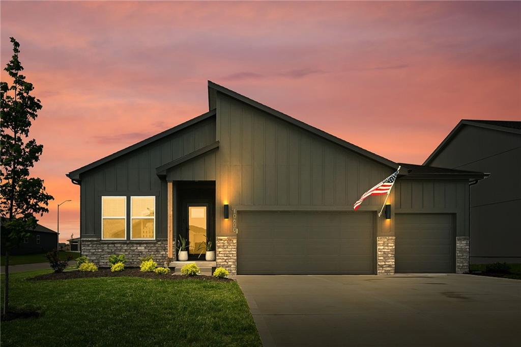 Listing Photo MLS #HMS2617344