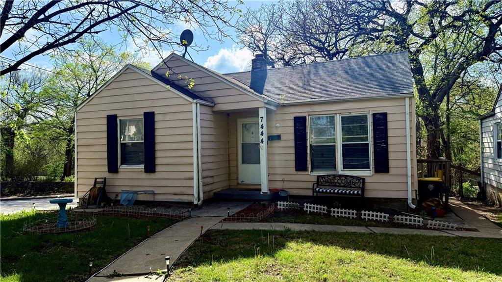 Listing Photo MLS #HMS2617558