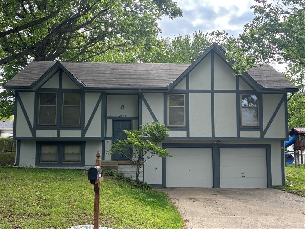 Listing Photo MLS #HMS2617796