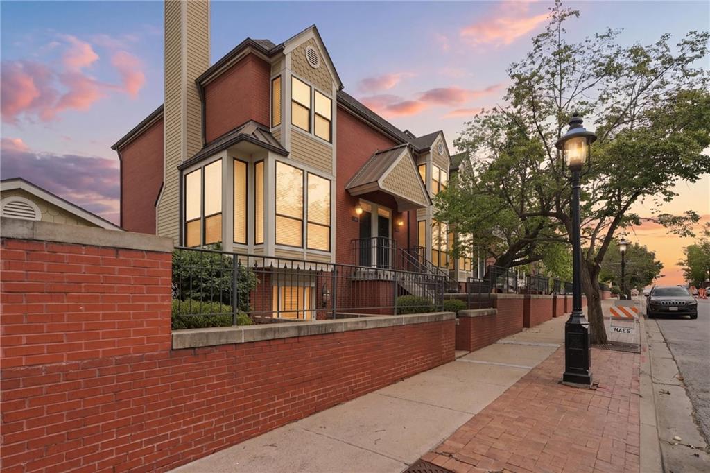 Listing Photo MLS #HMS2617931