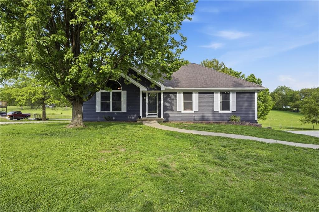 Listing Photo MLS #HMS2618114
