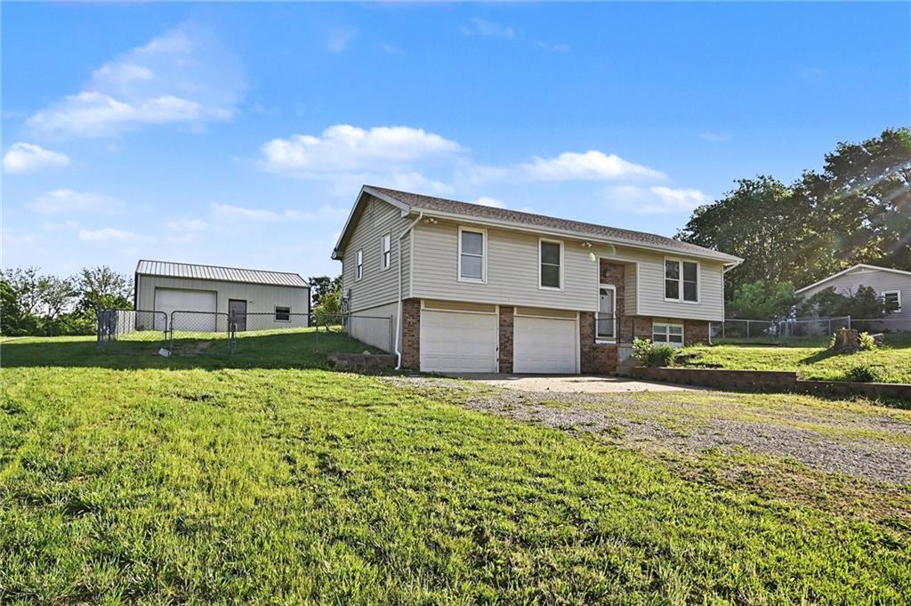 Listing Photo MLS #HMS2619889