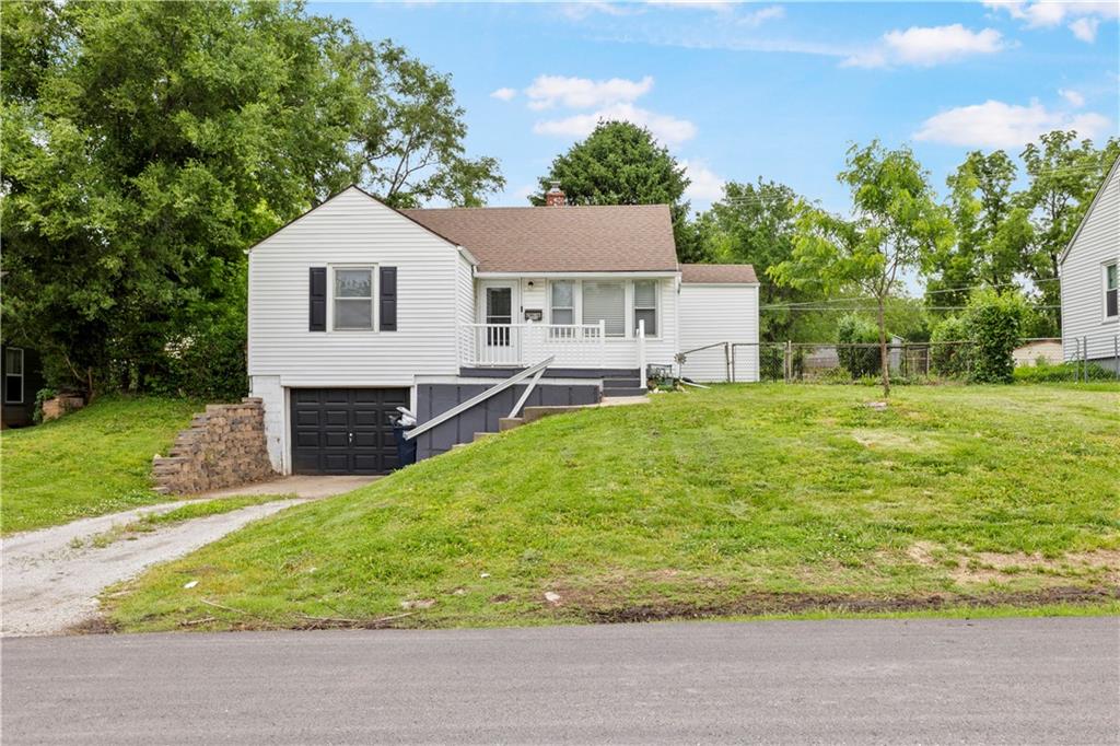 Listing Photo MLS #HMS2620130