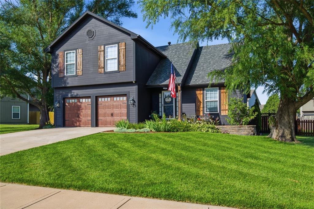 Listing Photo MLS #HMS2620975