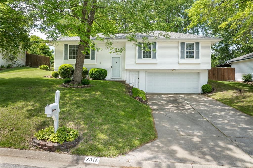 Listing Photo MLS #HMS2621011