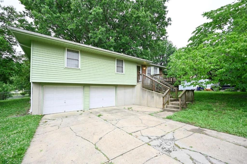 Listing Photo MLS #HMS2621020