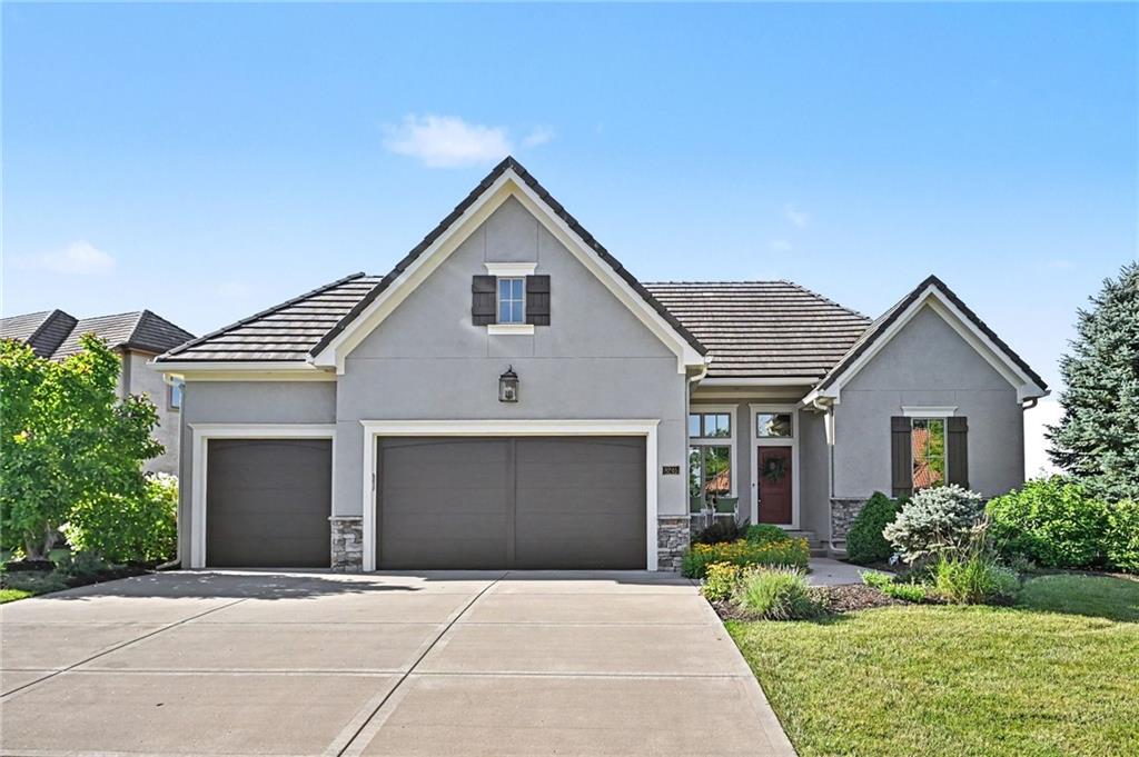 Listing Photo MLS #HMS2621180