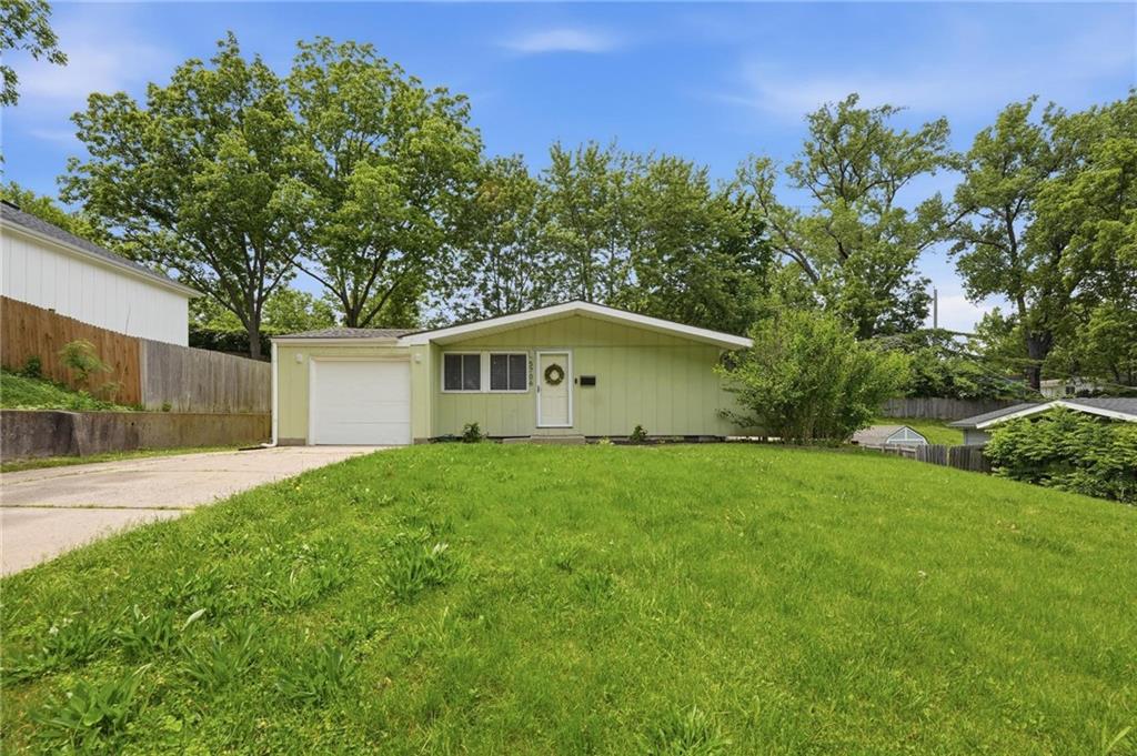 Listing Photo MLS #HMS2621320