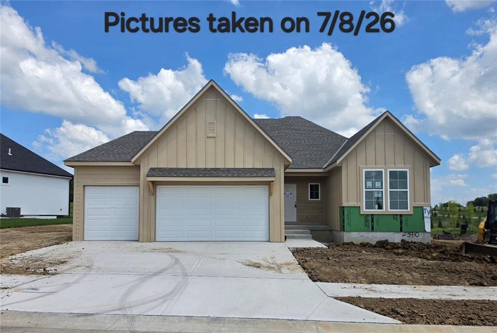 Listing Photo MLS #HMS2621399