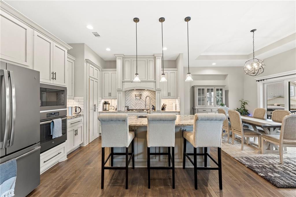 Listing Photo MLS #HMS2622407