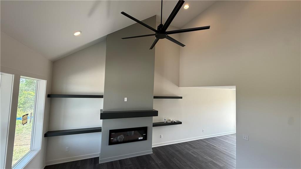 Listing Photo MLS #HMS2623111
