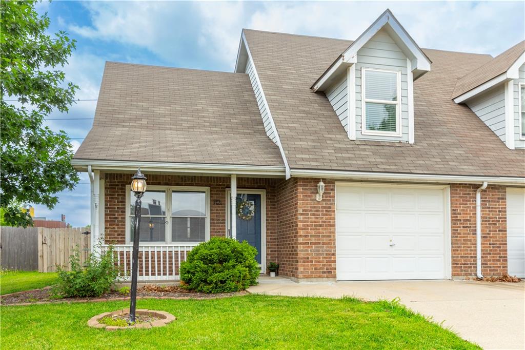 Listing Photo MLS #HMS2623380