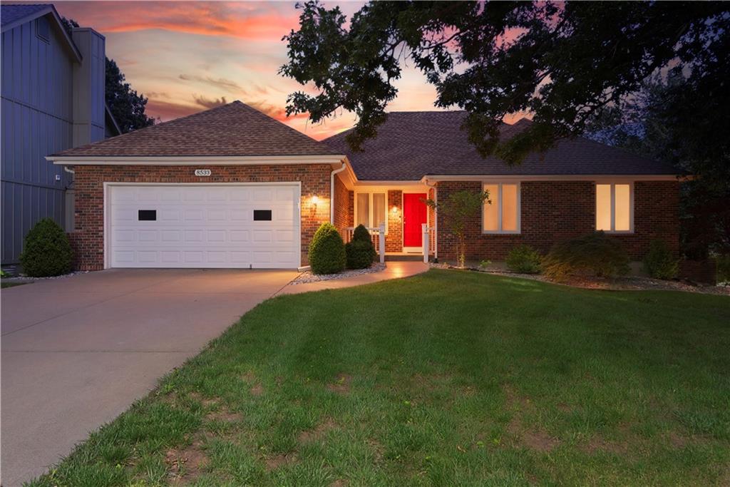 Listing Photo MLS #HMS2624229