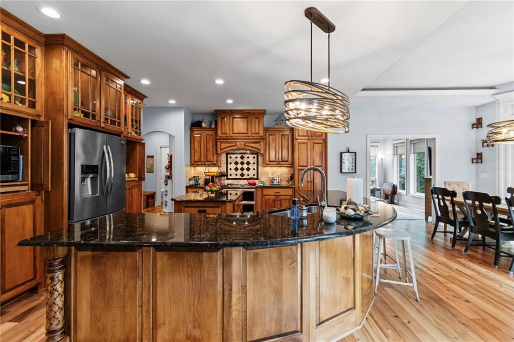 Listing Photo MLS #HMS2624923
