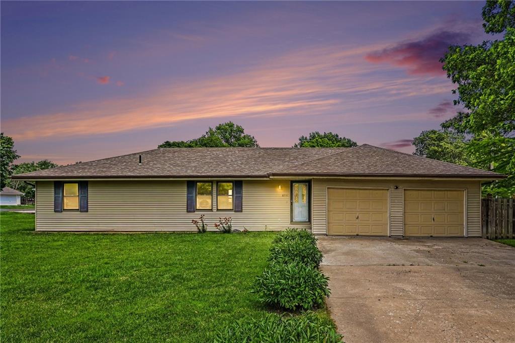 Listing Photo MLS #HMS2625139