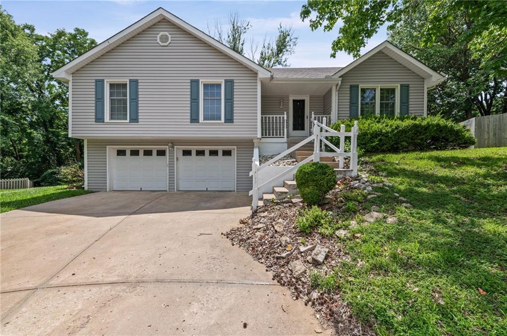 Listing Photo MLS #HMS2625636
