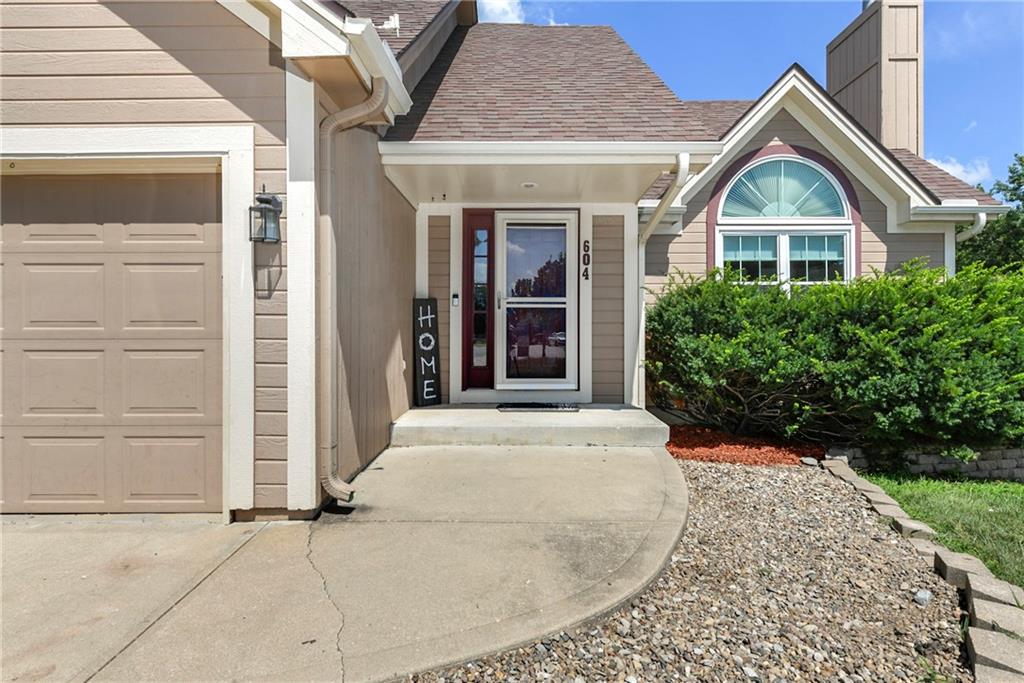 Listing Photo MLS #HMS2628728
