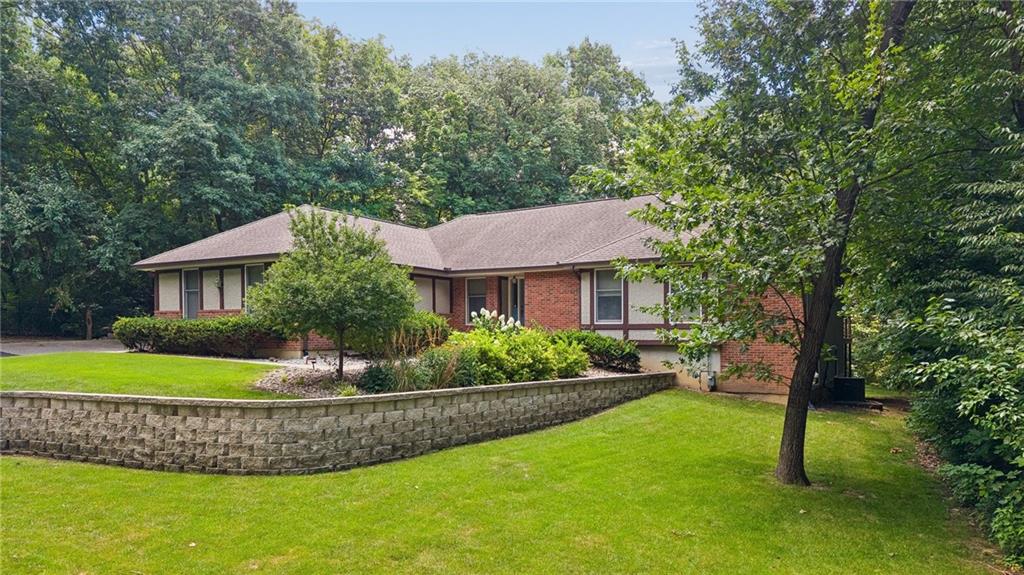 Listing Photo MLS #HMS2629276