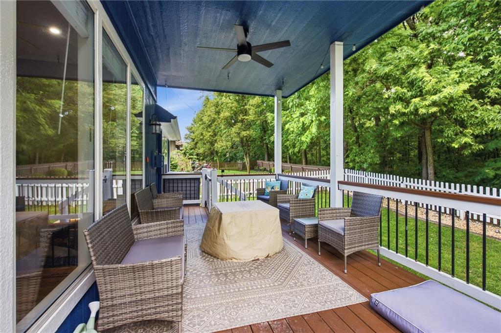 Listing Photo MLS #HMS2629571