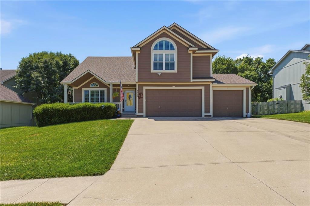 Listing Photo MLS #HMS2629940
