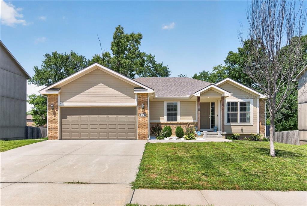 Listing Photo MLS #HMS2631154