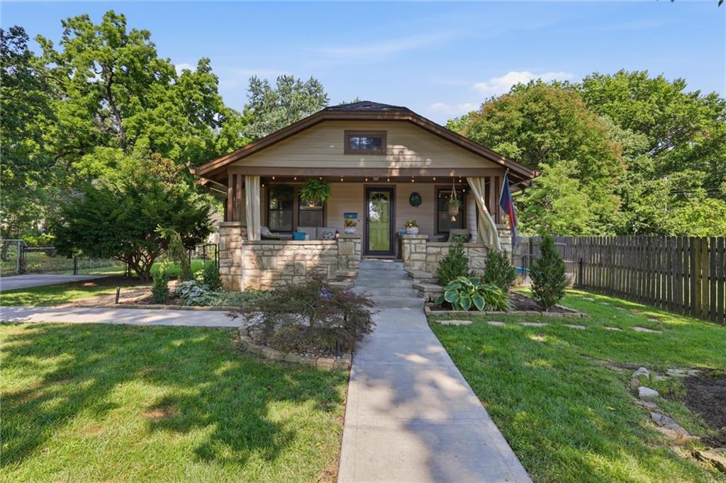 Listing Photo MLS #HMS2631213
