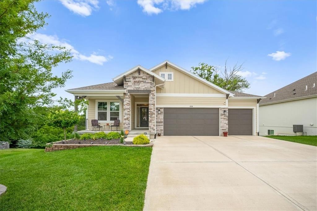Listing Photo MLS #HMS2631257