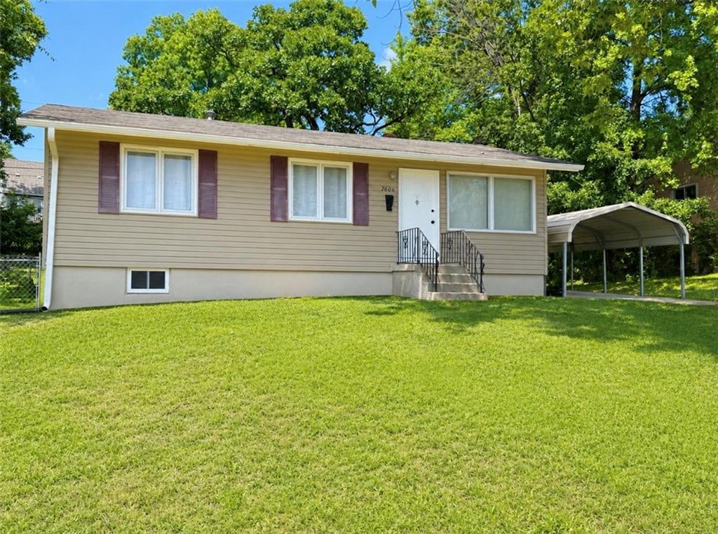 Listing Photo MLS #HMS2631348