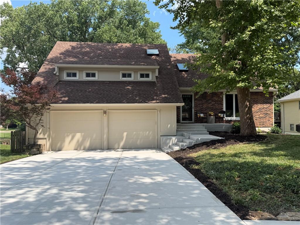 Listing Photo MLS #HMS2631382